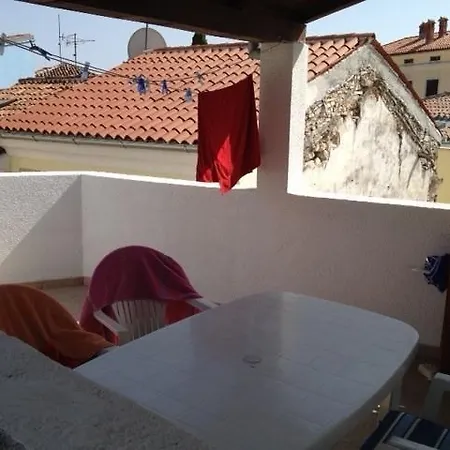 Iva Apartment