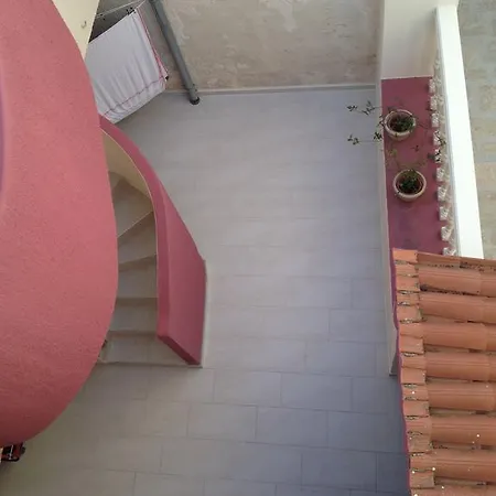 Iva Apartment *